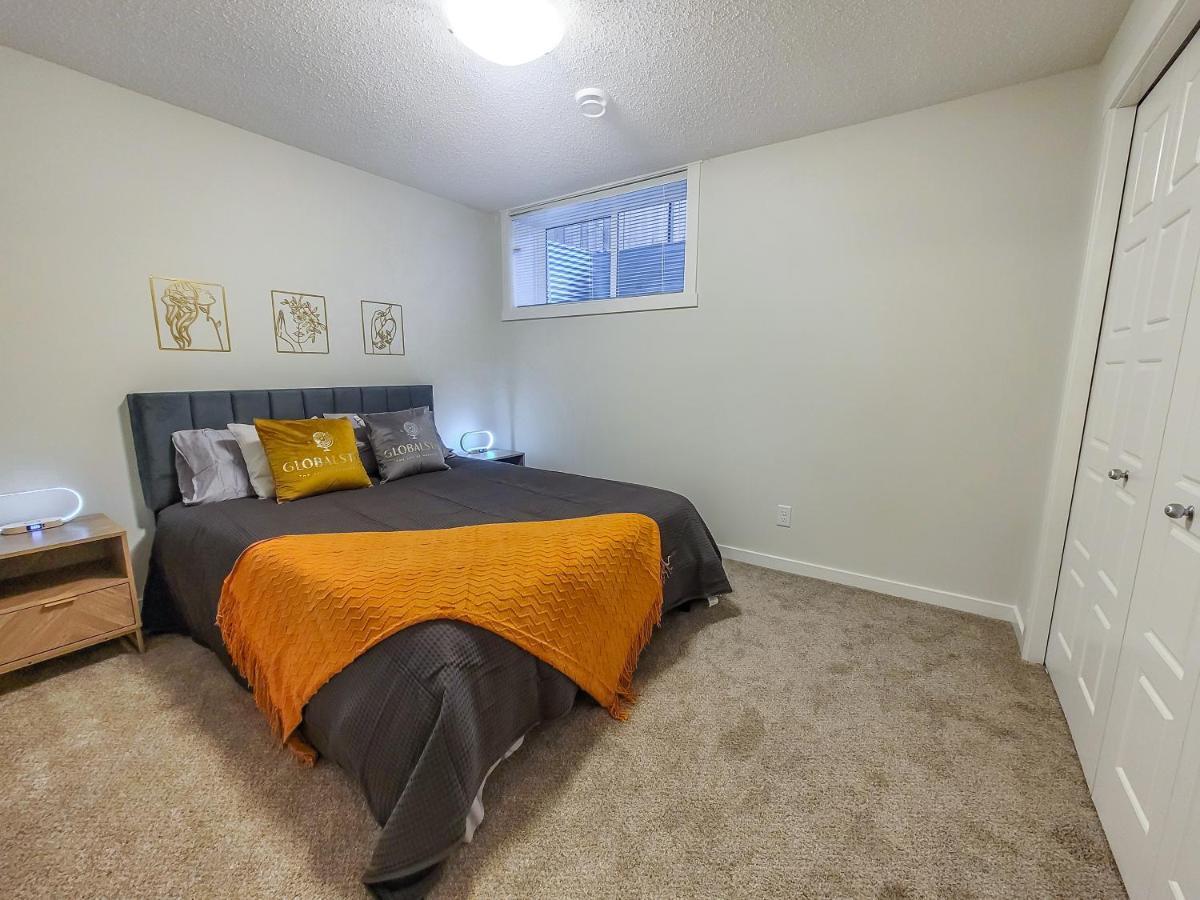 Globalstay New Apartments In Cranbrook Free Street Parking YYC Eksteriør billede