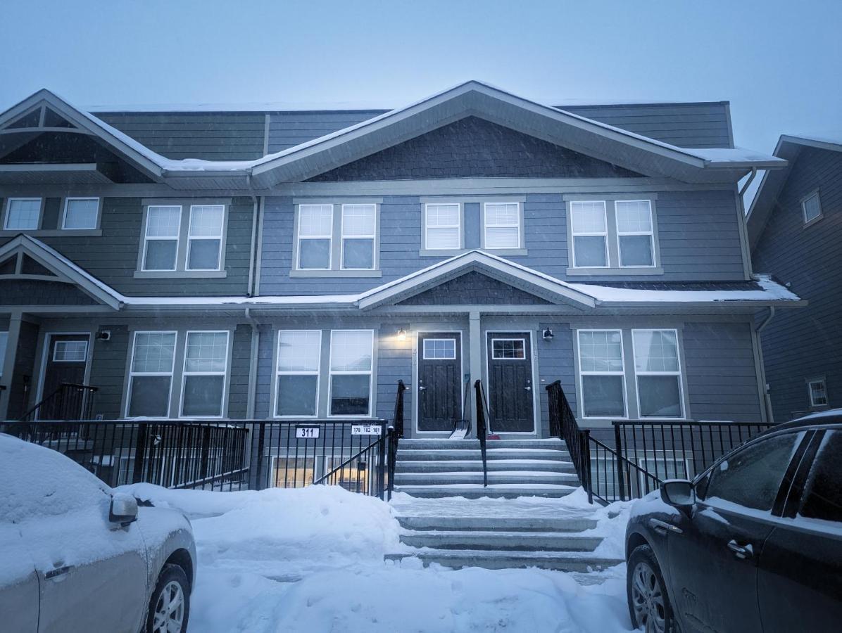 Globalstay New Apartments In Cranbrook Free Street Parking YYC Eksteriør billede
