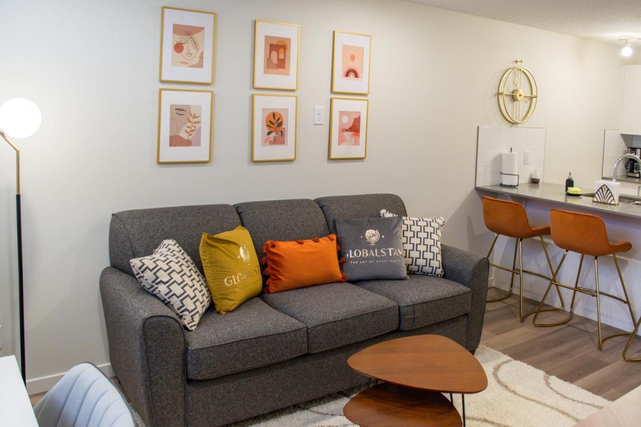 Globalstay New Apartments In Cranbrook Free Street Parking YYC Eksteriør billede