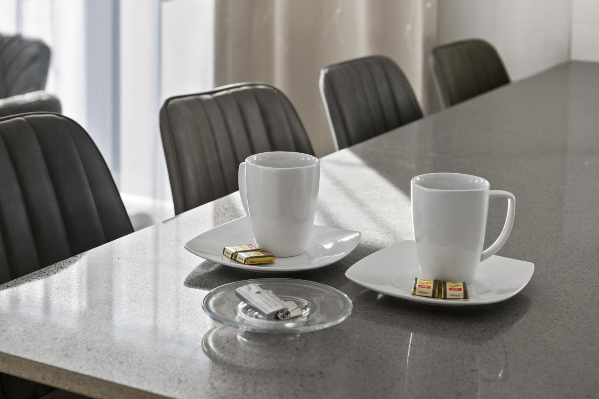 Globalstay New Apartments In Cranbrook Free Street Parking YYC Eksteriør billede