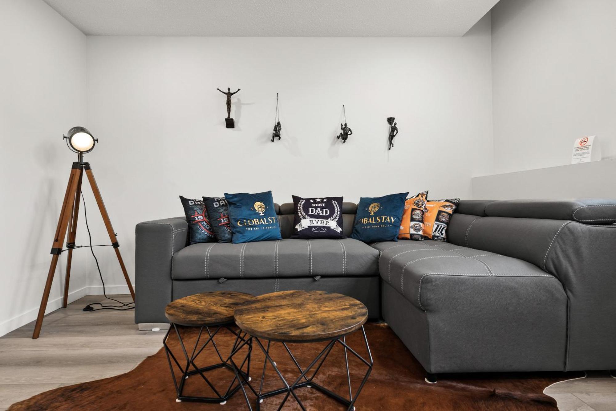 Globalstay New Apartments In Cranbrook Free Street Parking YYC Eksteriør billede